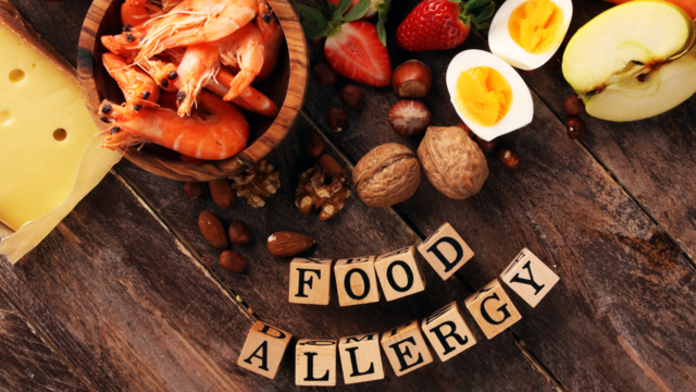 3 Cara Menangani Alergi Makanan pada Si Kecil