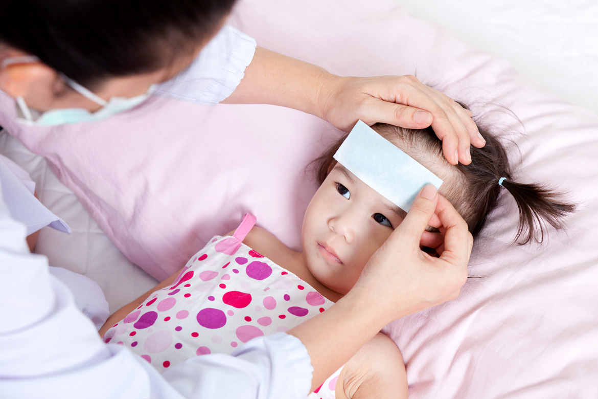 Cara Mudah Dan Aman Meredakan Demam pada Anak. Yuk Simak