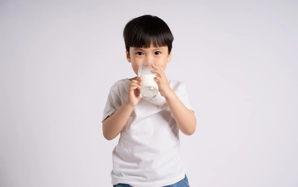manfaat minum susu sebelum tidur